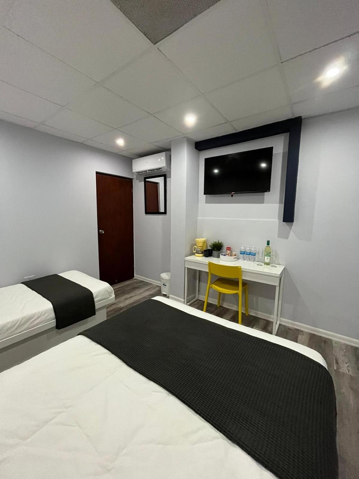 Hotel Libertad Lares ภายนอก รูปภาพ
